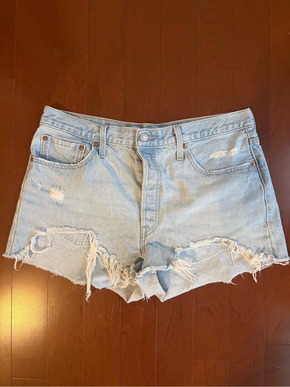 Levi's 501 Light Blue Distressed Cutoff Denim Shorts W33